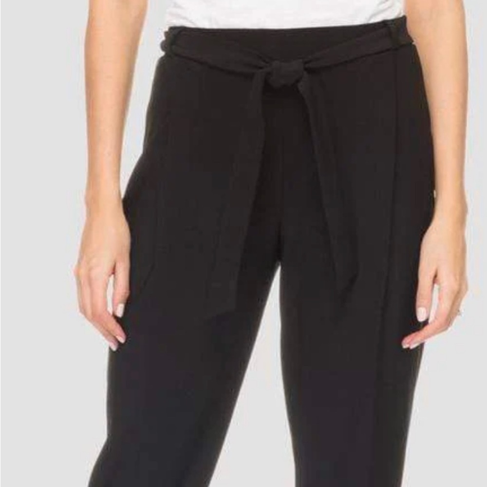 Velvet with belt tie